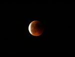 22:10 SEČ, exp. 1 sec, ISO 200 (výřez)
