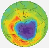 Ozónová díra nad Antarktidou