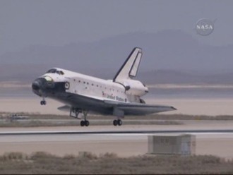 Přistání STS-117