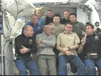Rozloučení posádky ISS a STS-124