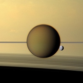 Titan a Dione