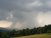Bouřka nad Pržnem a Jablůnkou 8. července 2006 ve 14:25:45 S
