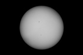 Přechod planety Merkur přes Slunce 9. května 2016.